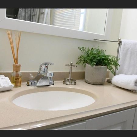 Great 2 Bedroom Condo,Free Parking,Easy Commute. Irvington Eksteriør billede