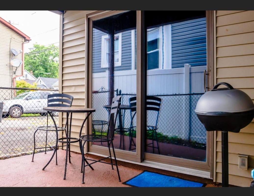 Great 2 Bedroom Condo,Free Parking,Easy Commute. Irvington Eksteriør billede